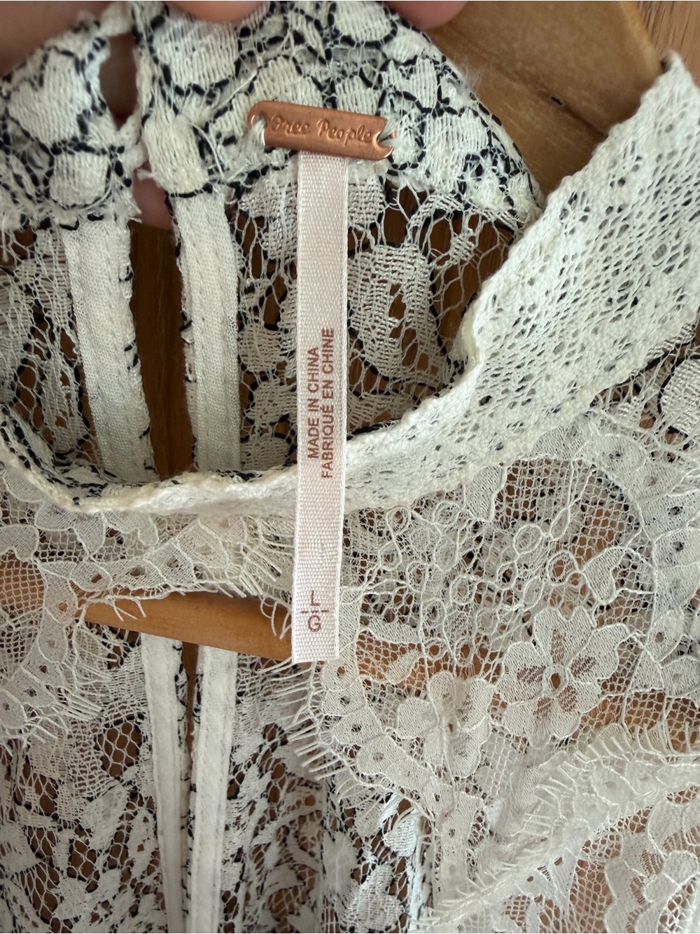 Free People Tell Tale Heart White Black Lace Boho Tunic Dress Women’s Size L - Picture 9 of 13